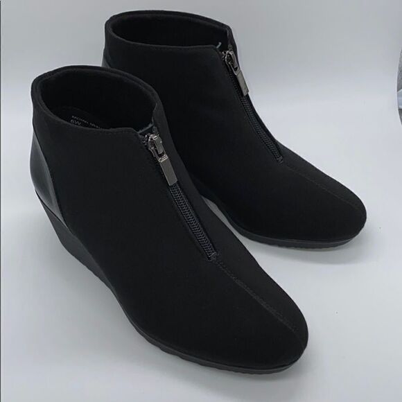 Munro | Rachael Ankle Bootie - Picture 1 of 8